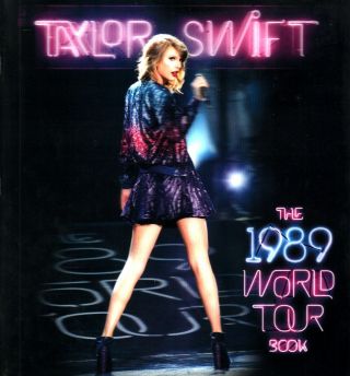Taylor Swift 2015 The 1989 World Tour Concert Program Book Booklet / Nmt 2