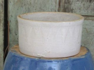 Ruckels White Hall Ill SAWTOOTH Stoneware White Butter Crock 1lb size 2