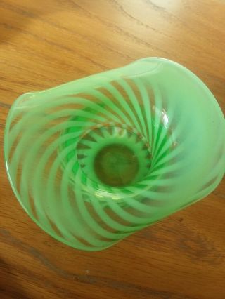 Fenton Glass 1930s Prelogo Green Swirl Hat Vase 3