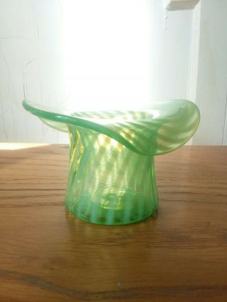 Fenton Glass 1930s Prelogo Green Swirl Hat Vase 5
