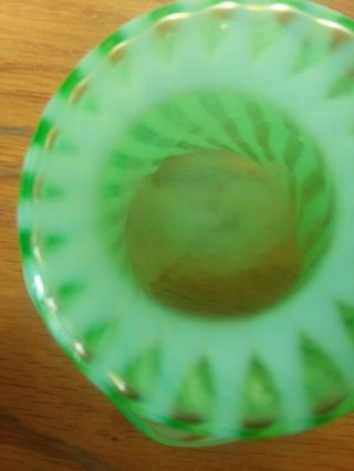 Fenton Glass 1930s Prelogo Green Swirl Hat Vase 6