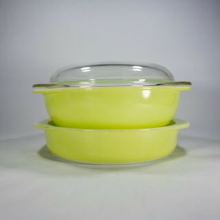 Vintage Pyrex Lime Green Casserole Dishes 024 With Lid And 221 Round 2qt Bowl