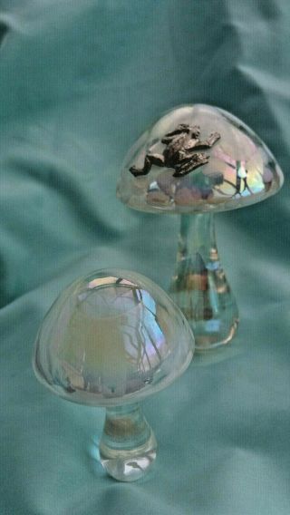 Heron Glass Set Of Two White Mushrooms - One With Pewter Climbing Frog - Boxed