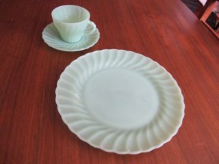 Vintage Jadeite Fire King Swirl Dinner Plate Cup With Saucer Set H43
