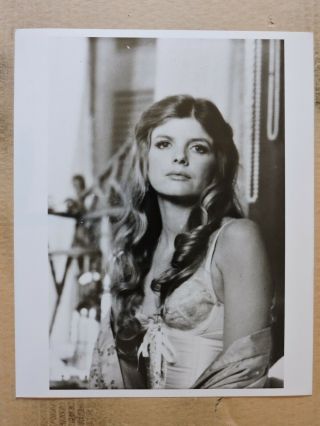 Katharine Ross Busty Candid Lingerie Portrait Photo 1976 Voyage Of The Damned