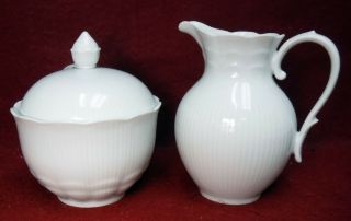 Kaiser China Romantica White Pattern Creamer & Sugar Bowl With Lid Set