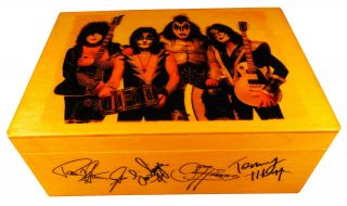 KISS Gene Simmons Paul Stanley figure logo BOX sign,  poster guitar rare cd vinyl 2