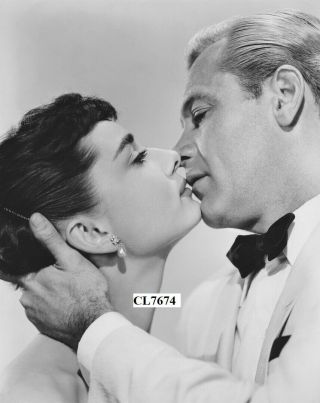 William Holden And Audrey Hepburn In The Movie 