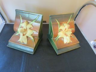 Pair Roseville Usa 16 Zephyr Lily Brown/green Bookends American Art Pottery