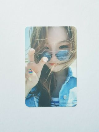 K - Pop Chungha Mini Album " Hands On Me " Official Chungha Photocard