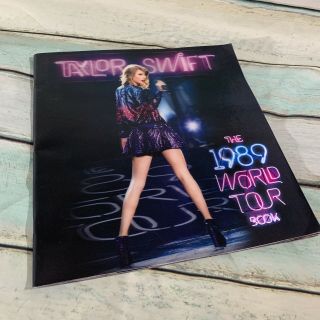 Taylor Swift 1989 World Tour Concert Program Large Book 3d Hologram Cover