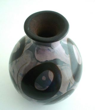 Chulucanas Peru Pottery Vase Hand Painted Artist Signed 2