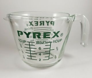 Vintage Retro Pyrex 1 Cup 250ml Glass Measuring Cup.  Green Print Rare