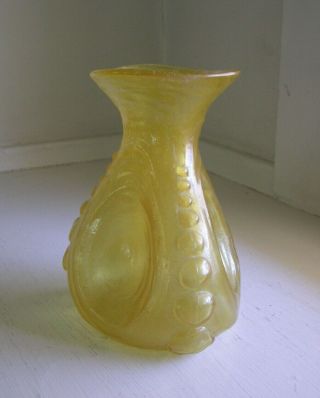 Phoenix Consolidated Catalonian 3 Sided Vase Spanish Knobs Honey
