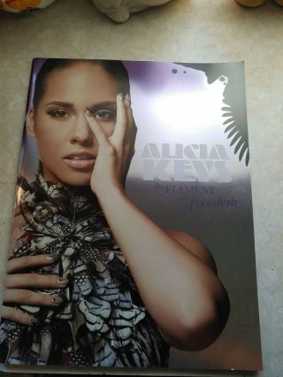 Alicia Keys 2004 The Element Of Freedom Tour Concert Program Book / Nmt 2