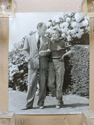 Glynis Johns With Producer Anthony Darnborough Candid Portrait Photo 1951 Encore