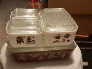 Set Of 4 Vintage Pyrex Refrigerator Dishes Early American Corn Cat Grinder