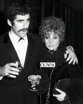 Barbra Streisand And Elliot Gould At " Broadway For Peace " Photo