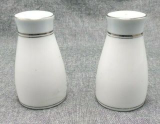Noritake BLUEBELL Salt & Pepper Shakers 3