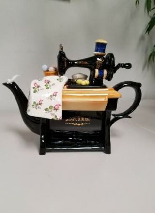Cardew Design England Infusion Vintage Sewing Machine Teapot