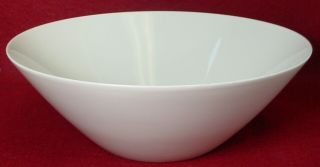 Rosenthal China Classic Modern White Pattern Round Vegetable Serving Bowl - 9 "