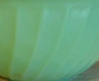 Vintage Fire King Green Jadeite Swirl Mixing Bowls 9 Inch & 8 Inch 4