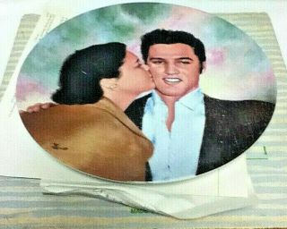 Elvis Presley Looking At A Legend Elvis And Gladys Ceramic Glass Plate S51