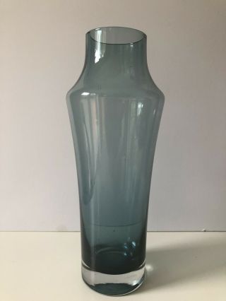 Wonderful Vintage Riihimaki Riihimaen Lasi Oy Tamara Aladin Blue 10” Glass Vase