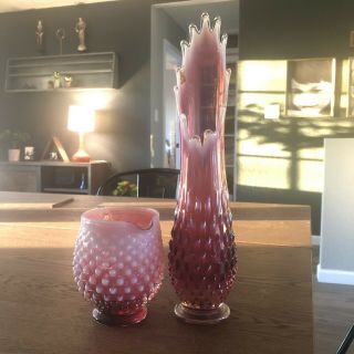 VINTAGE FENTON CRANBERRY & WHITE OPALESCENT HOBNAIL VASE W/ RUFFLED EDGE AND CRE 2