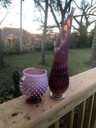VINTAGE FENTON CRANBERRY & WHITE OPALESCENT HOBNAIL VASE W/ RUFFLED EDGE AND CRE 5
