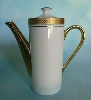 Neiman Marcus Horchow White Coffee Pot With 24 Oz.  Gold Laurel Band