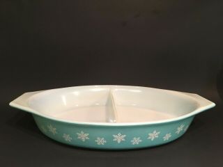 Vintage Pyrex Snowflake Turquoise Divided Casserole Baking Dish 1 1/2 Qt