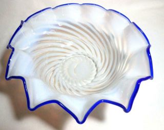 Gorgeous Fenton Blue Ridge Opalescent Spiral Optic Swirl Bowl 9 3/4 " Crimp Rim
