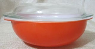 Red Pyrex 2 Quart Casserole Dish With Clear Glass Lid - 024
