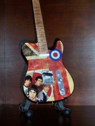Mini Guitar The Who Townshend Moon Daltry Gift Memorabilia Stand