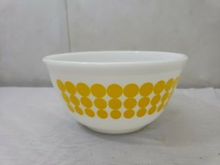 Vintage Pyrex Yellow Polka Dot Mixing Nesting Bowl 402 1 - 1/2 Qt Usa