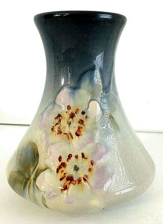 Vintage Weller Pottery Etna Vase White Dogwood Flowers 6 " H Allover Crazing Vguc