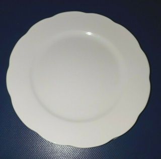 4 Guc Couture China Alabaster Me210 White Scalloped Edge 7 7/8 " Salad Plates