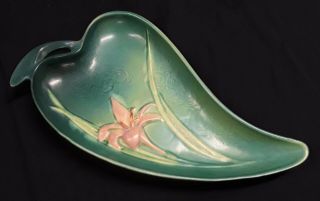 Vintage Roseville Green Zephyr Lily Tray - Leaf Shaped Plate Ca.  15 " Stamped 477