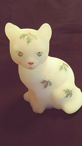 Fenton Cat White Satin Holly Berry Figurine Christmas