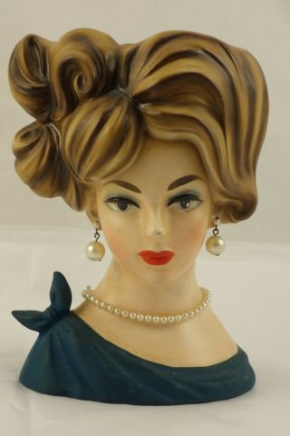 Vintage Napco Large 7.  25 " Lady Head Vase C7294 Pearl Necklace Earrings