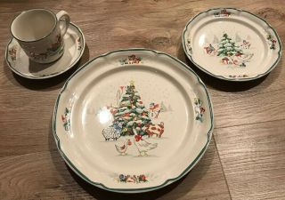 International China Co.  Country Christmas 16 Piece Service For 4