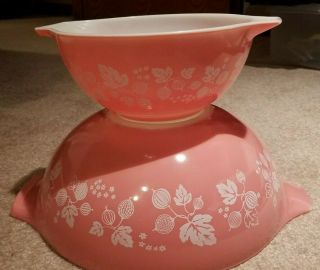 2 Vintage Pink White Pyrex Gooseberry Cinderella Nesting Bowls 441 442 L@@k
