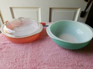 2 Vintage Pyrex Ovenware 024 2 Qt Round Caserole 221 8 " Cake With Lid