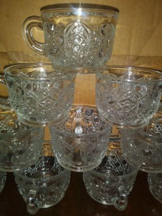 L.  E.  Smith Daisy & Button Set Of 16 Clear Glass Punch Cups
