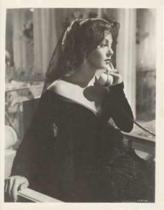 Lana Turner - Photo - Glamour Profile - Veil - Phone
