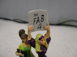 Vintage CORGI Die Cast THE BEATLES ' THE FAB 4 ' FANS FIGURE 2