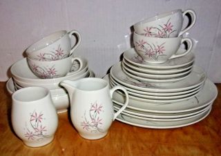 Four 5 Pc Place Settings Mid - Century Syracuse Flame Lily China,  Serving Bowl &