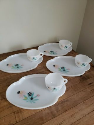 Vintage Fire King Atomic Flower Snack Plates And Cups Set Of 4