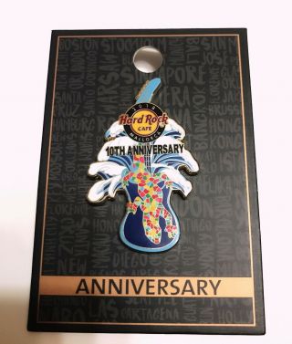 Hard Rock Cafe Pin Mallorca 10th Anniversary Gaudi Lizard Fountain Guitar